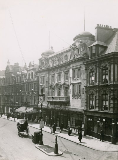 Le Théâtre Apollo et le Théâtre Lyric, 1907 - English Photographer